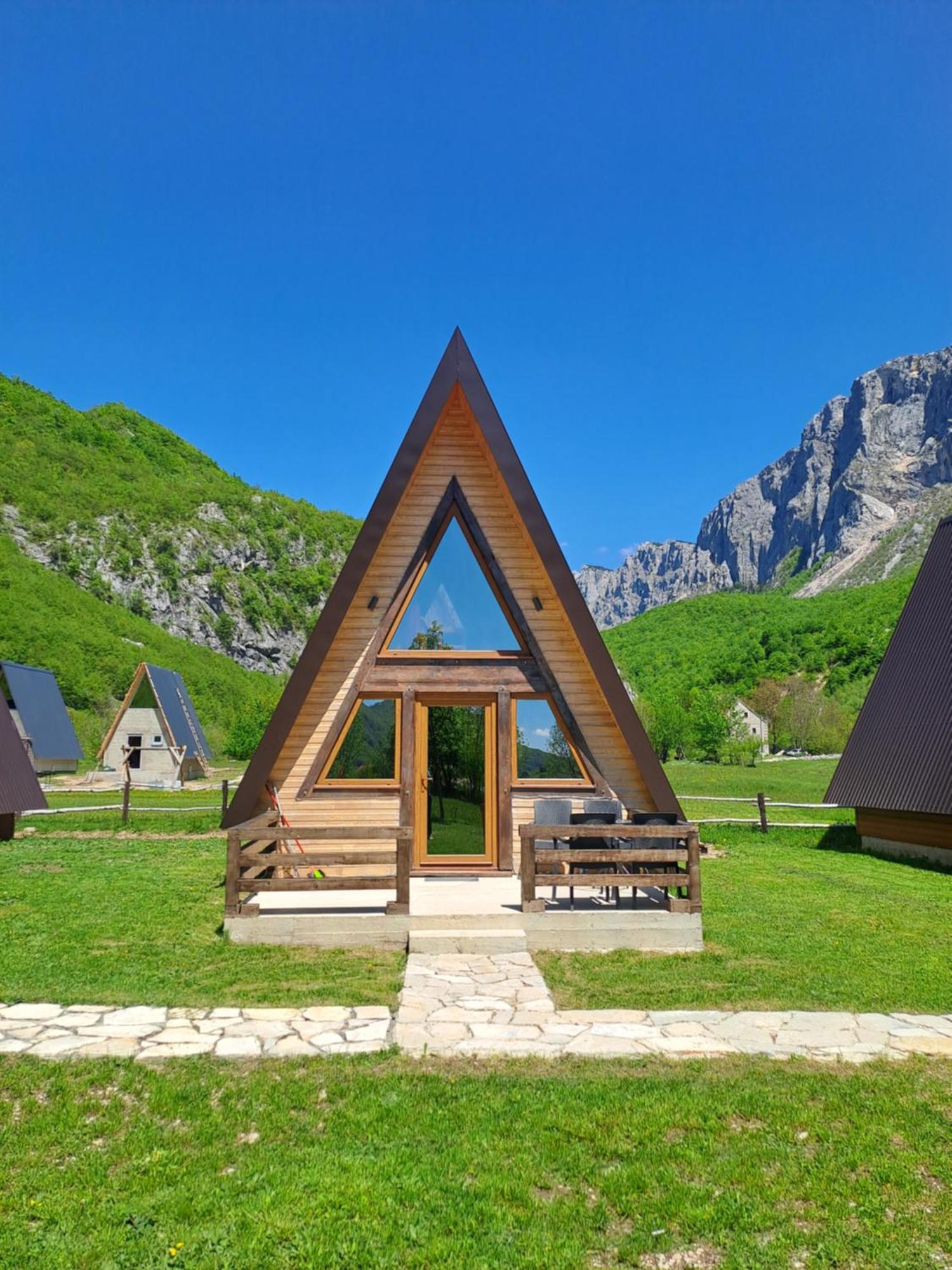 Wooden Cottages Konak Savnik Exteriör bild